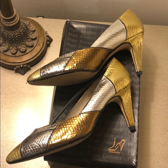 Vintage 1980’s Pepe Jimenez Pumps - Picture 3 of 3